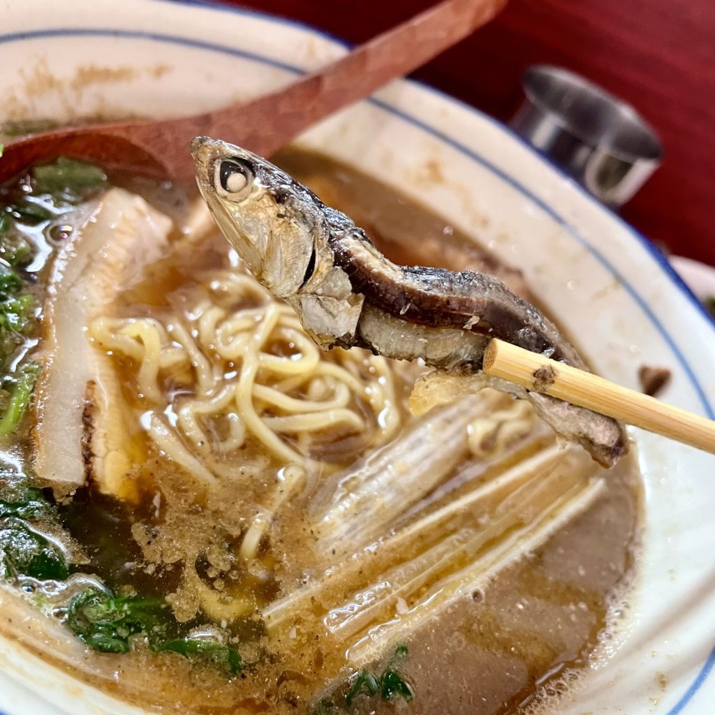 【空飛ぶカエル 輪島塗　粥椀　大向高州堂　塗師　富三 新店】福岡空港「ラーメン滑走路」に一風堂が着陸！フラッグシップ店