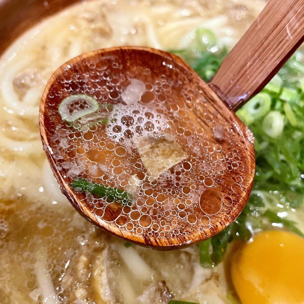 カスやねん「巨大鉢メガ盛セット」 |